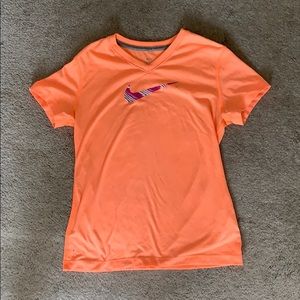 orange nike tee